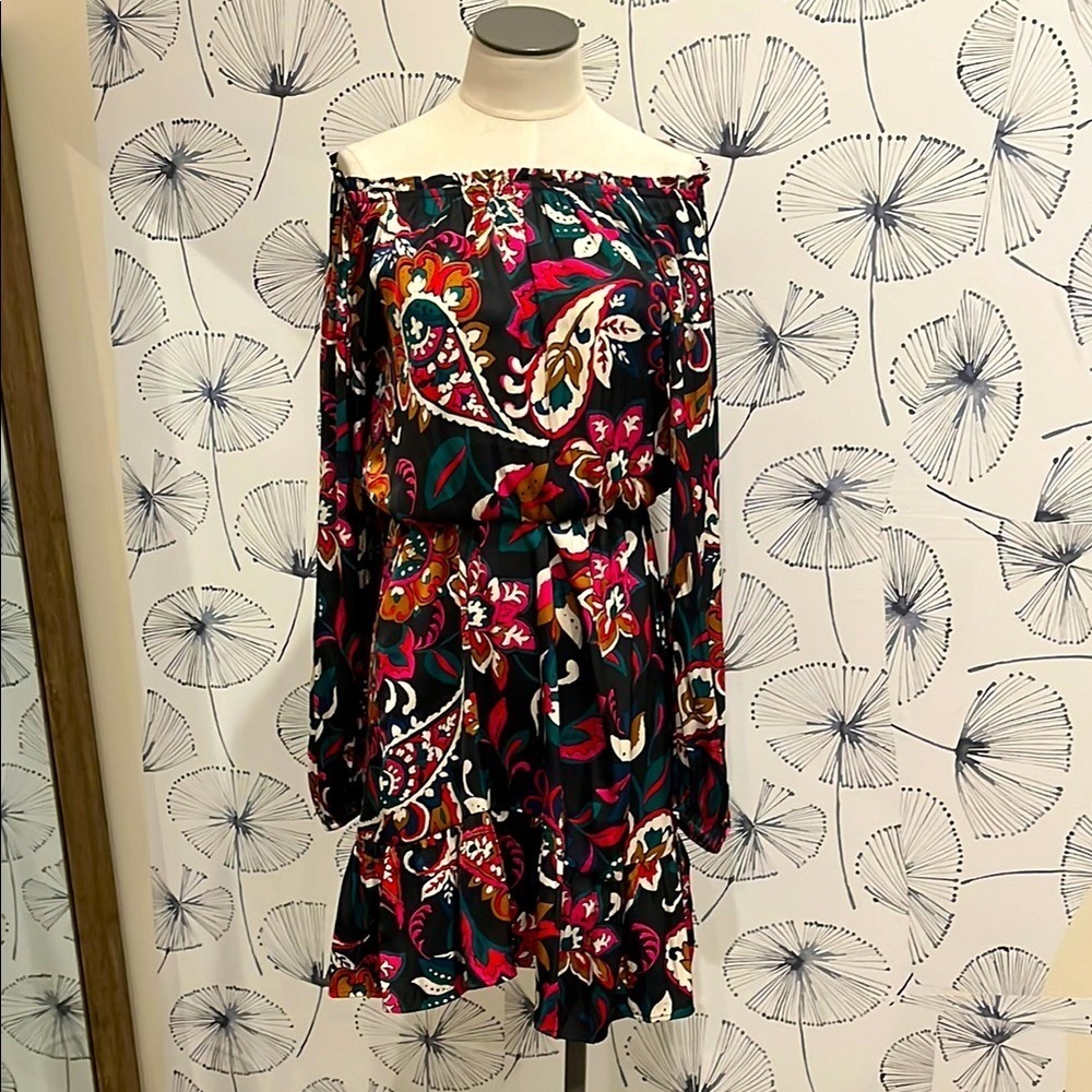 Loft XS nwt off shoulders